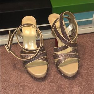 Stratatata 140 Glitter Mini Louboutin shoe